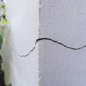 Fissure mur façade extérieure - Expert batiment Bordeaux Libourne Gironde